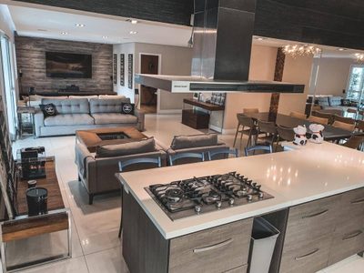 Apartamento, 3 quartos, 202 m² - Foto 1