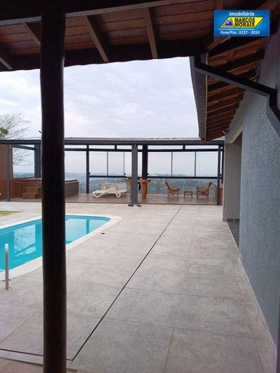 Chácara, 3 quartos, 1600 m² - Foto 1