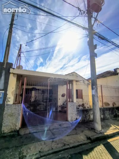 Casa, 1 quarto, 240 m² - Foto 2