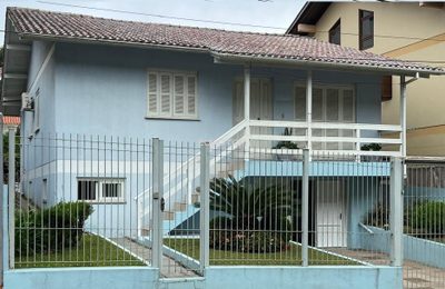 Casa, 3 quartos, 206 m² - Foto 1