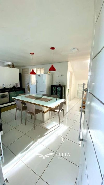 Casa, 3 quartos, 362 m² - Foto 1