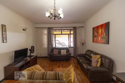 Casa, 3 quartos, 210 m² - Foto 2