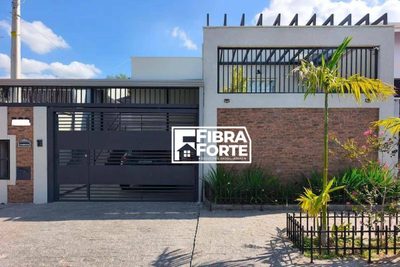 Casa, 3 quartos, 197 m² - Foto 2