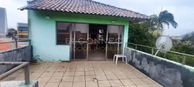 Casa, 4 quartos, 240 m² - Foto 4