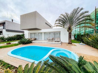 Casa de Condomínio, 4 quartos - Foto 1
