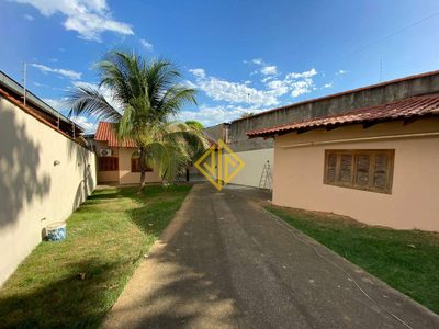 Casa, 3 quartos, 204 m² - Foto 2