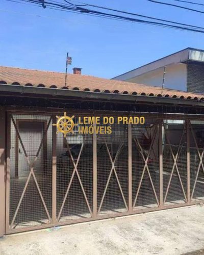 Sobrado, 3 quartos, 307 m² - Foto 1
