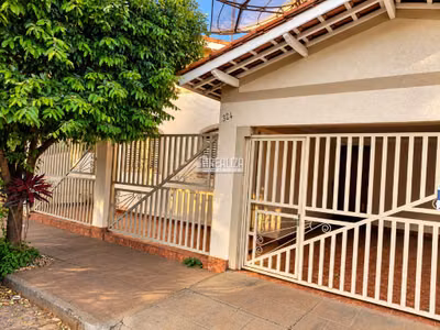 Casa, 3 quartos, 168 m² - Foto 1
