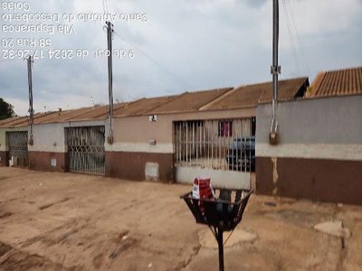 Casa, 2 quartos, 180 m² - Foto 1