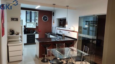 Casa, 3 quartos, 220 m² - Foto 1