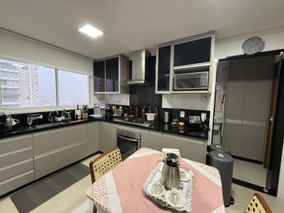 Apartamento, 3 quartos, 120 m² - Foto 1