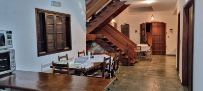 Sobrado, 4 quartos, 215 m² - Foto 1