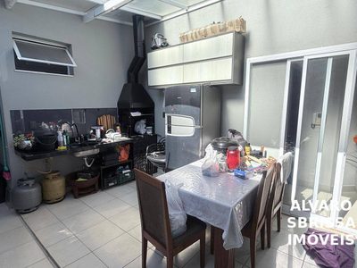 Casa, 3 quartos, 180 m² - Foto 2