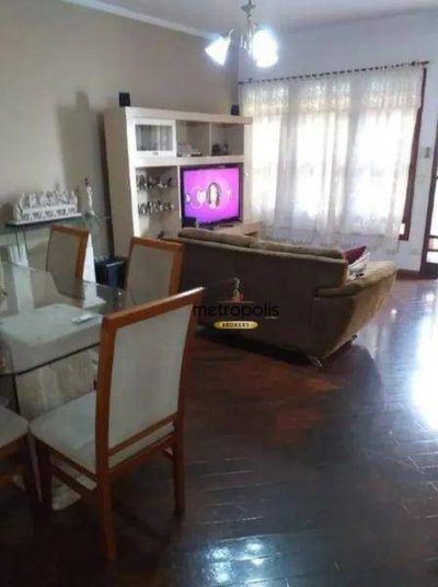 Casa, 3 quartos, 247 m² - Foto 1