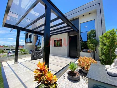 Casa, 3 quartos, 211 m² - Foto 1