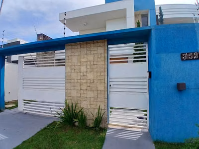 Casa, 3 quartos, 156 m² - Foto 1