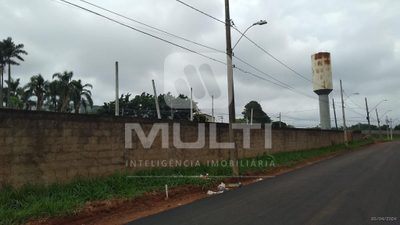 Loteamento e Condomínio - Foto 1