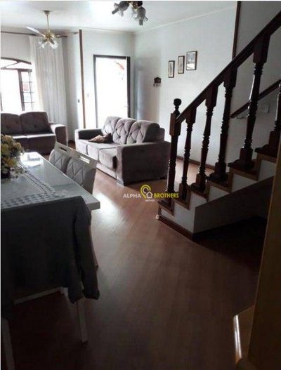 Casa, 3 quartos, 238 m² - Foto 1