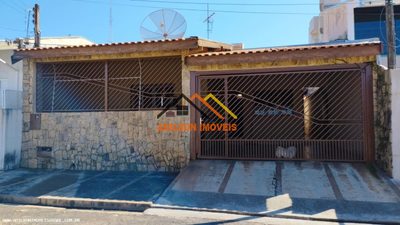 Casa, 3 quartos, 250 m² - Foto 1
