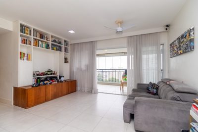 Apartamento, 3 quartos, 133 m² - Foto 2