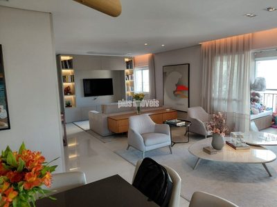 Apartamento, 3 quartos, 213 m² - Foto 1