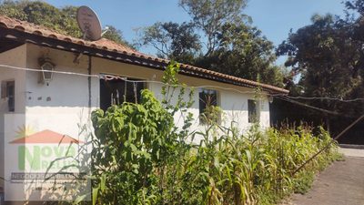 Sítio, 3 quartos, 2500 m² - Foto 1