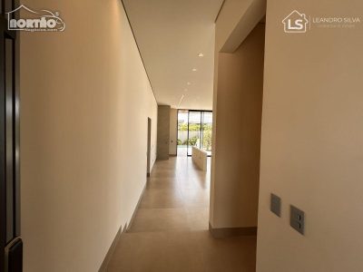 Casa, 1 quarto, 224 m² - Foto 2