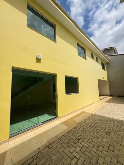 Casa, 3 quartos, 130 m² - Foto 1