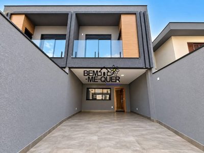 Sobrado, 3 quartos, 210 m² - Foto 1
