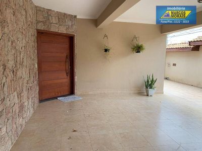 Casa, 3 quartos, 200 m² - Foto 1