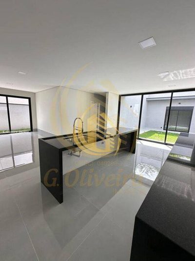 Casa, 3 quartos, 172 m² - Foto 1