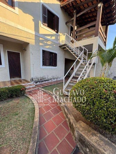 Casa, 6 quartos, 200 m² - Foto 1