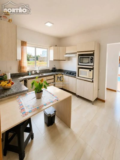 Casa, 4 quartos, 180 m² - Foto 4