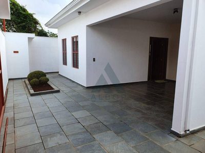 Casa, 3 quartos, 226 m² - Foto 1