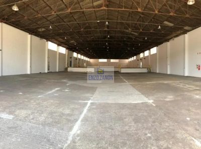 Depósito-Galpão, 2400 m² - Foto 1