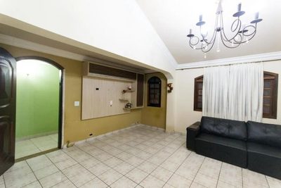 Sobrado, 3 quartos, 210 m² - Foto 1