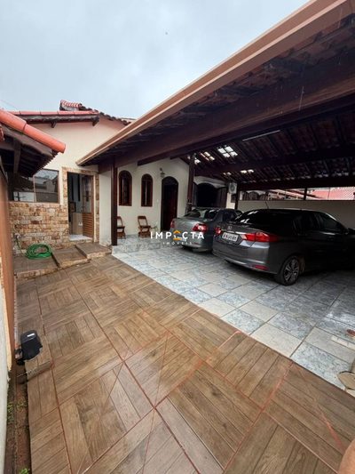 Casa, 3 quartos, 212 m² - Foto 2