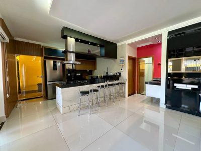 Casa, 2 quartos, 277 m² - Foto 3