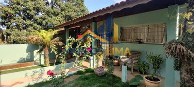 Casa, 3 quartos, 228 m² - Foto 1