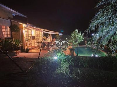 Casa, 5 quartos, 293 m² - Foto 1