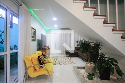 Casa, 4 quartos, 186 m² - Foto 1
