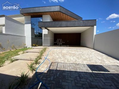Casa, 1 quarto, 185 m² - Foto 1