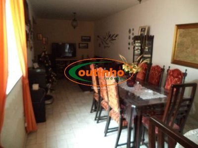 Casa, 5 quartos, 258 m² - Foto 1