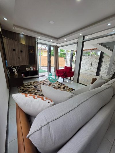 Casa, 3 quartos, 250 m² - Foto 4