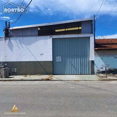Casa, 2 quartos, 300 m² - Foto 1