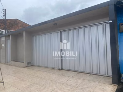 Casa, 4 quartos, 248 m² - Foto 1