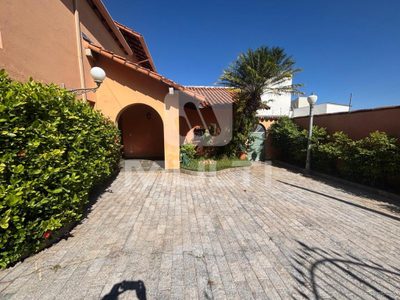 Casa, 3 quartos, 351 m² - Foto 2
