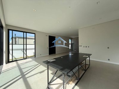 Casa, 4 quartos, 267 m² - Foto 1