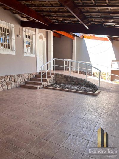 Casa, 3 quartos, 250 m² - Foto 3