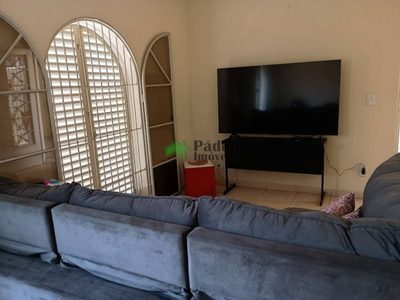 Casa, 3 quartos, 211 m² - Foto 3